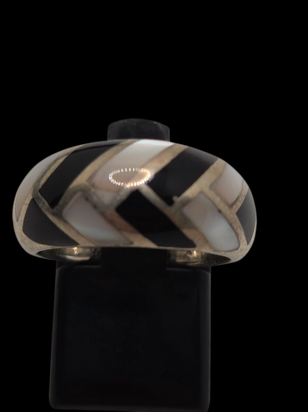 Sterling Silver Chevron Dome Ring Onyx Mother of Pearl